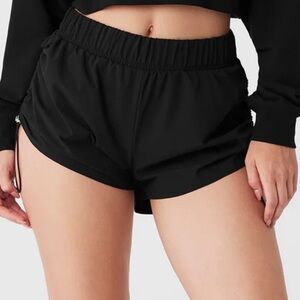 ALO Cinch It Up Short